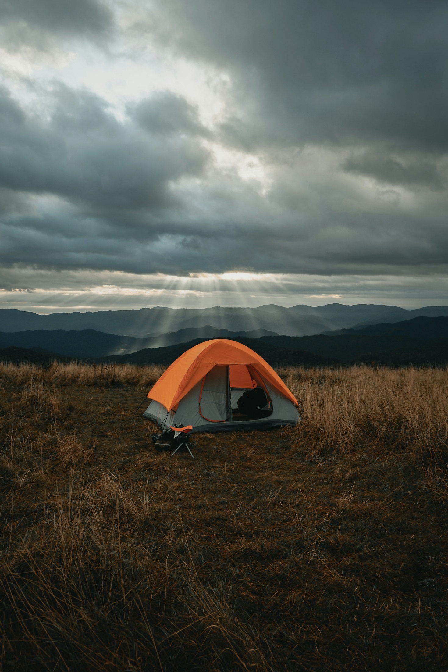 10 Must-Have Items for Your Camping Trip